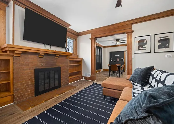 Holiday home Peaceful 2bd - Perfect For Long-term *